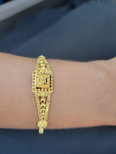 Jewelry Store «Aabhushan Jewelers», reviews and photos, 155 Wood Ave, Edison, NJ 08820, USA