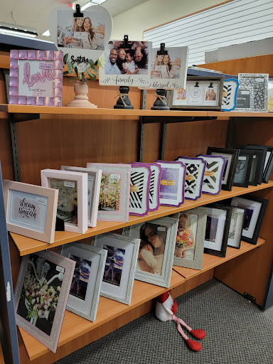 Clothing Store «Burlington Coat Factory», reviews and photos, 4801 McKnight Rd #42, Pittsburgh, PA 15237, USA