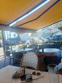 Atmosphère du Restaurant libanais Le Phenicia à Antibes - n°11