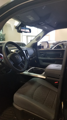 Chrysler Dealer «Henkel Chrysler Jeep Dodge», reviews and photos, 1275 W Dickman Rd, Springfield, MI 49037, USA