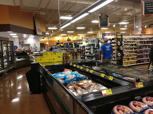 Grocery Store «Kroger», reviews and photos, 704 Euclid Ave, Lexington, KY 40502, USA