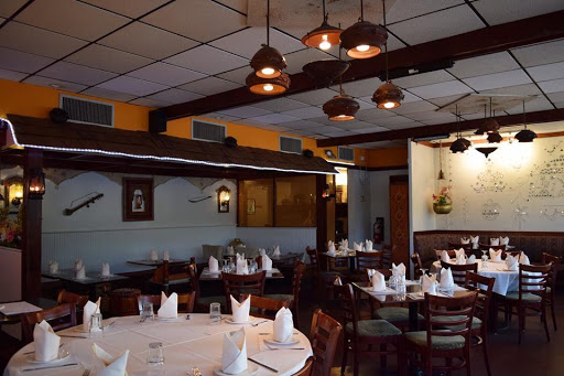 Indian Restaurant «Bombay Bistro», reviews and photos, 3570 Chain Bridge Rd, Fairfax, VA 22030, USA