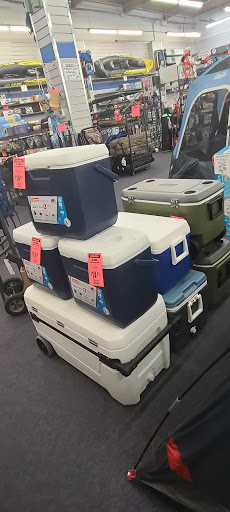 Sporting Goods Store «Big 5 Sporting Goods - Auburn», reviews and photos, 1221 Auburn Way N, Auburn, WA 98002, USA