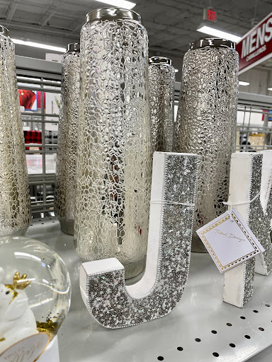 Clothing Store «Burlington Coat Factory», reviews and photos, 290 Turnpike Rd #10, Westborough, MA 01581, USA