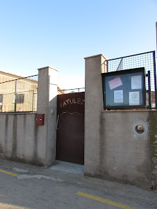 Escuela Montserrat Vayreda i Trullol - Lladó Carrer de les Escoles, 8, 17745 Lladó, Girona, España