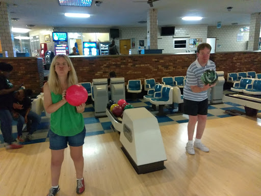 Bowling Alley «Poelking Lanes», reviews and photos, 1403 Wilmington Ave, Dayton, OH 45420, USA