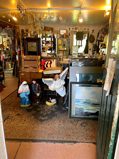 Used Furniture Store «Junk Shop», reviews and photos, 181 Albany Turnpike, Canton, CT 06019, USA