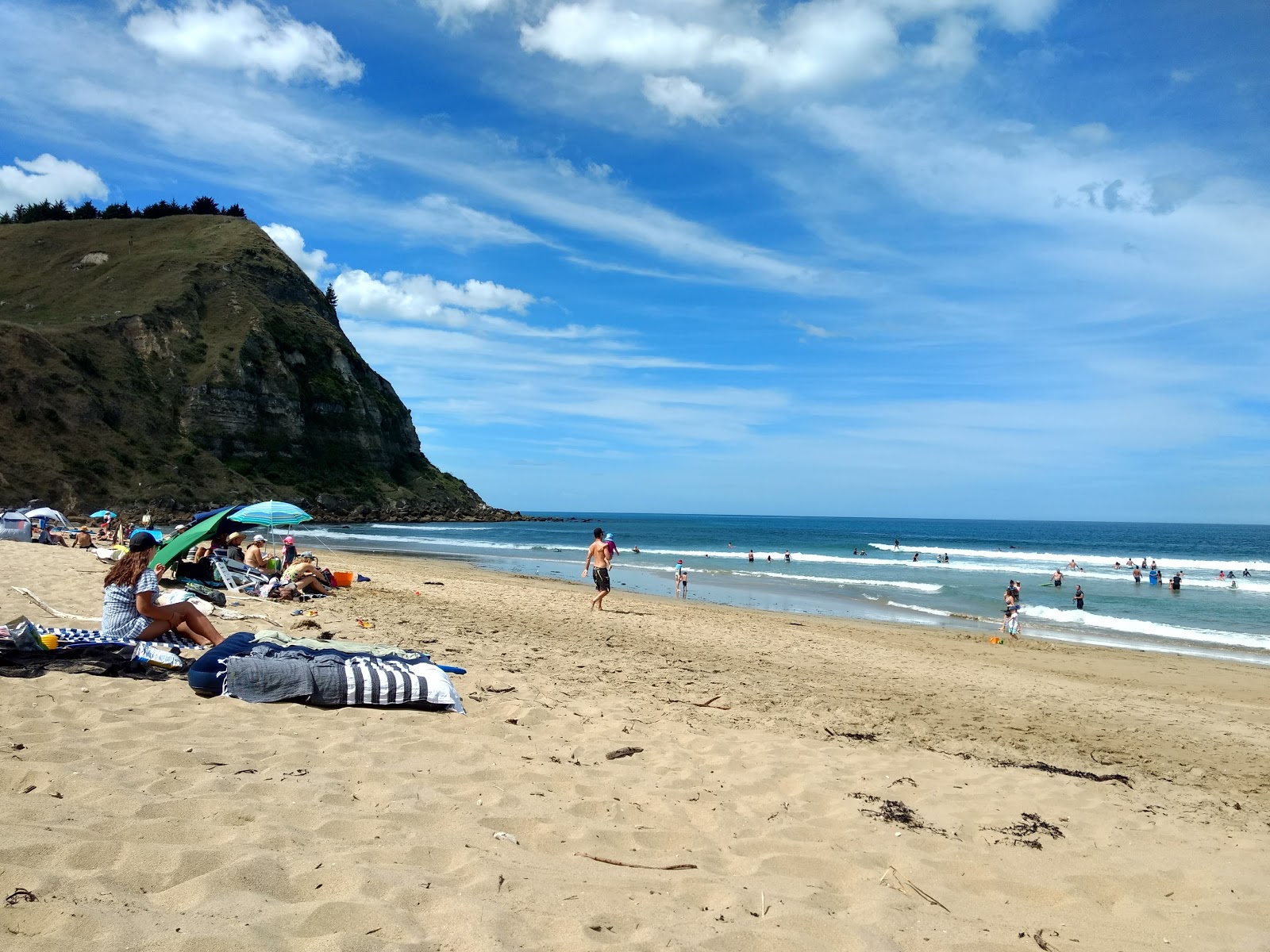 Waipatiki Beach的照片 带有明亮的沙子表面