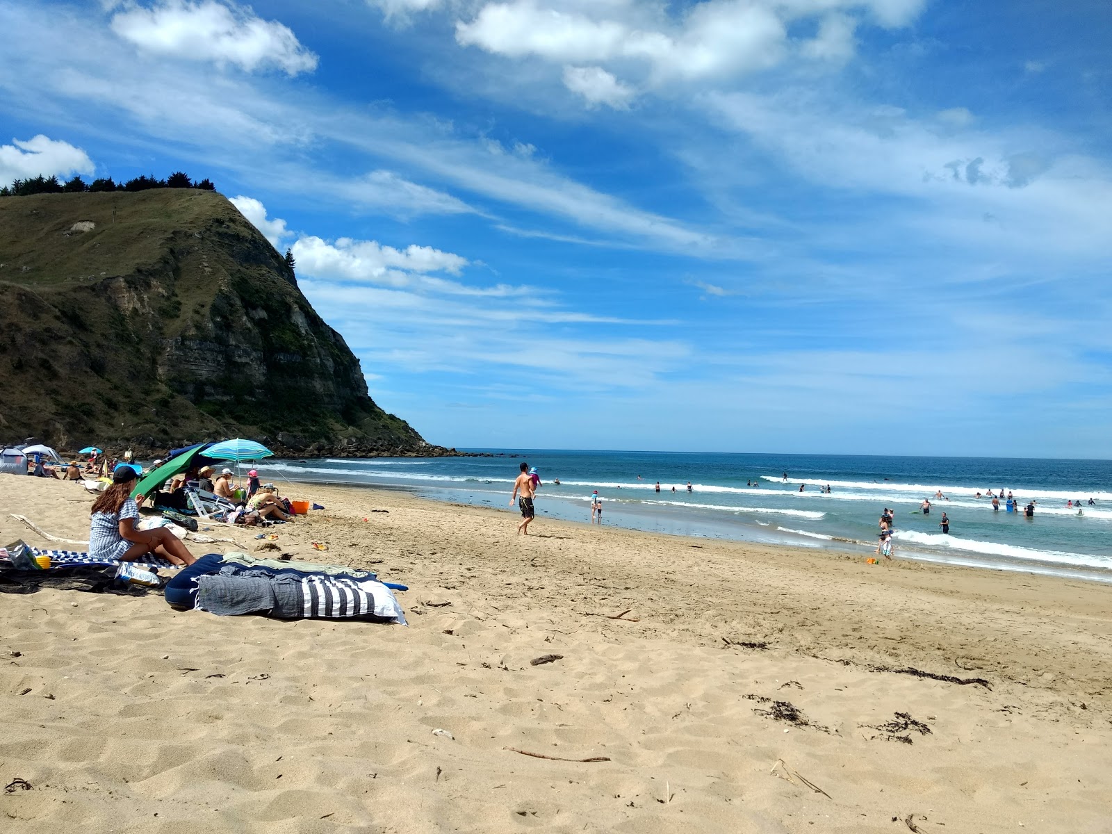 Fotografie cu Waipatiki Beach cu o suprafață de nisip beige