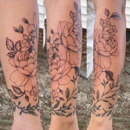 Explore wife name tattoo ideas for husband, creative tattoo ideas in Virginia Beach, available at Studio Evolve