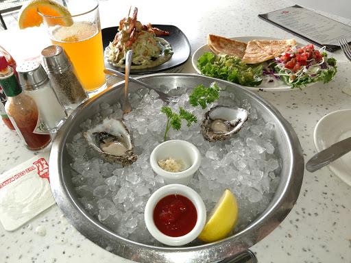 Seafood Restaurant «Fish Market Restaurant», reviews and photos, 750 N Harbor Dr, San Diego, CA 92101, USA