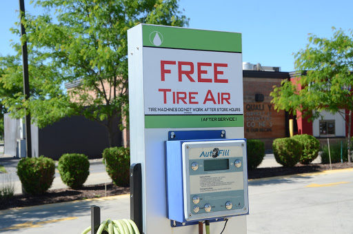 Auto Body Shop «LOF-Xpress Oil Change - Ames», reviews and photos, 520 S Duff Ave, Ames, IA 50010, USA