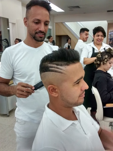 Logo da empresa - Werner Coiffeur Santa Sofia