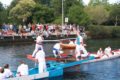 Jouteurs L'Islois à L'Isle-sur-la-Sorgue