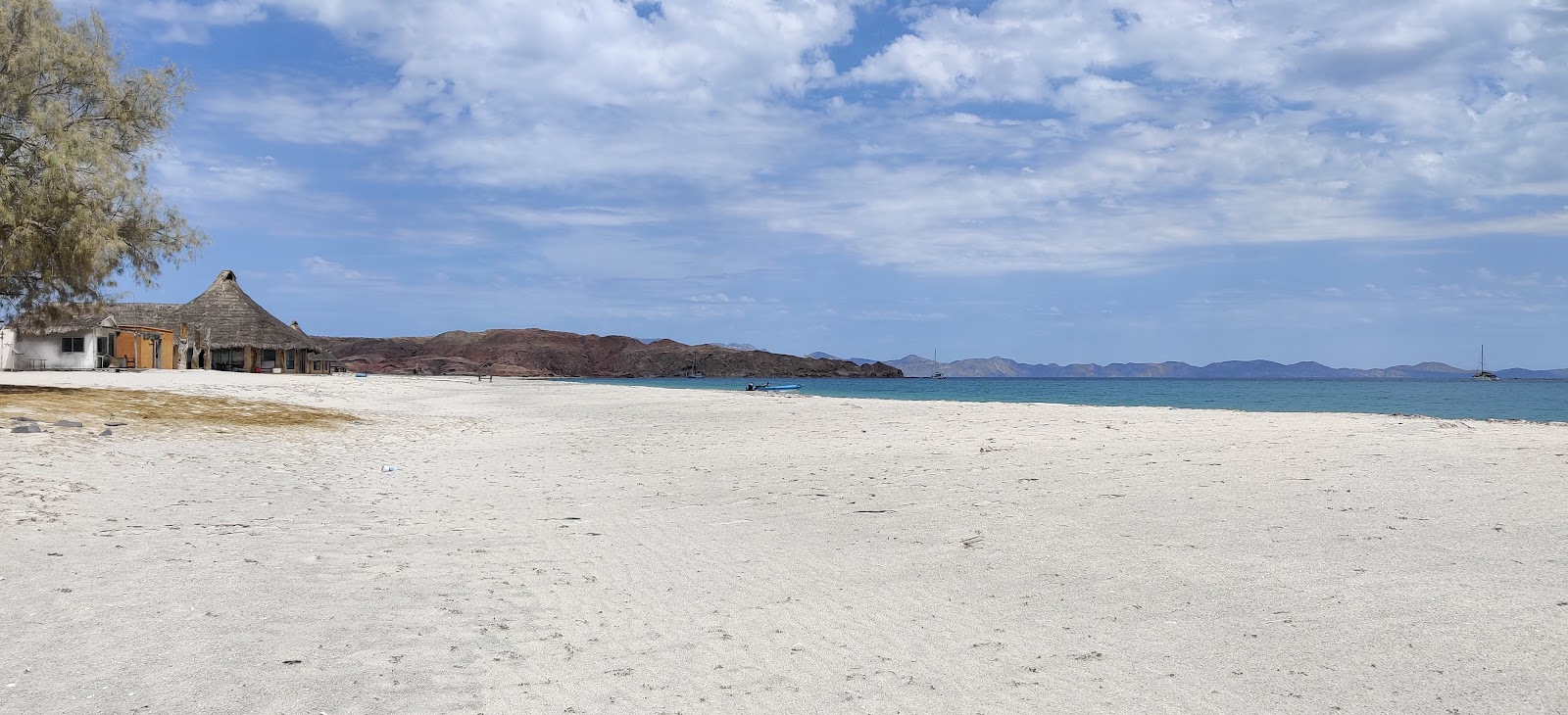 Fotografie cu Playa El Pescador zonele de facilități
