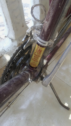 Bicycle Store «Castle Hill Bike Shop», reviews and photos, 3467 E Tremont Ave, Bronx, NY 10465, USA