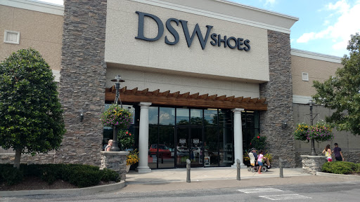 DSW Designer Shoe Warehouse, 6722 Charlotte Pike, Nashville, TN 37209, USA, 