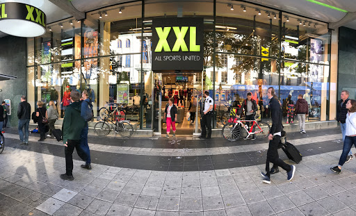 Stores to buy women's sportswear Stockholm