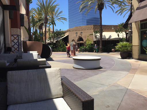 Ice Cream Shop «CREAM Irvine Spectrum», reviews and photos, 640 Spectrum Center Dr, Irvine, CA 92618, USA