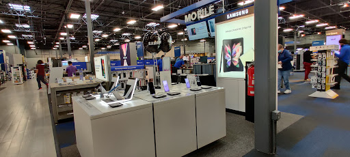 Electronics Store «Best Buy», reviews and photos, 8301 3rd St N, Oakdale, MN 55128, USA