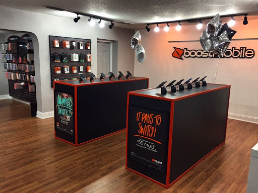 Telecommunications Service Provider «Boost Mobile Store Dream Team Wireless», reviews and photos, 2016 University Blvd N, Jacksonville, FL 32211, USA