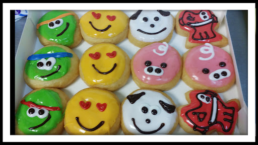 Donut Shop «Colonial Park Donuts», reviews and photos, 1071 Country Club Dr #109, Mansfield, TX 76063, USA