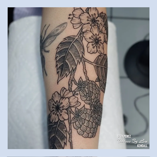 Explore sunflower tattoo ideas black and white, creative tattoo ideas in Miami, available at Tattoos by Lou Miami - Kendall