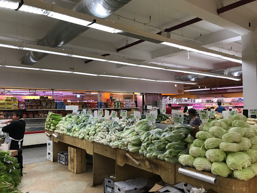 Asian Grocery Store «IOG Supermarket», reviews and photos, 19525 69th Ave, Fresh Meadows, NY 11365, USA
