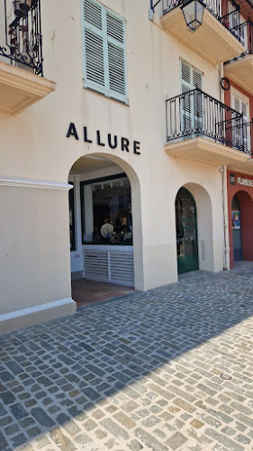 Magasin de vêtements Allure Saint-Jean-Cap-Ferrat