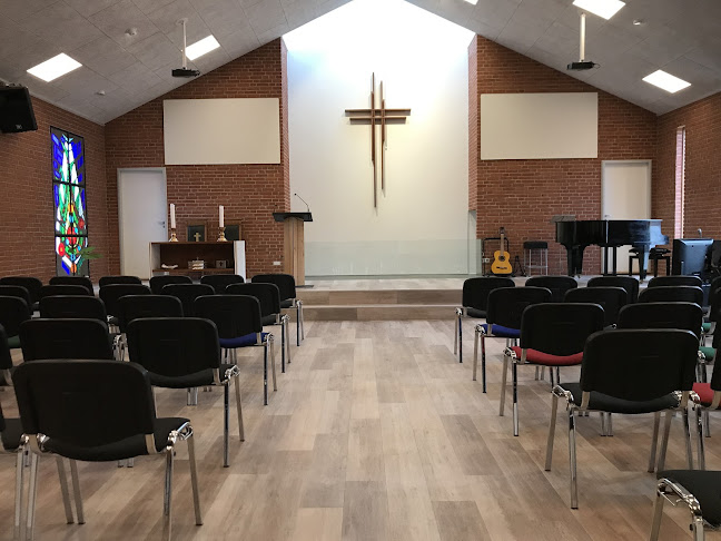 Anmeldelser af Vrå Baptistkirke i Brønderslev - Kirke
