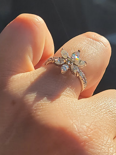 Jewelry Store «Blue Diamond Jeweler», reviews and photos, 245 Main St, El Segundo, CA 90245, USA