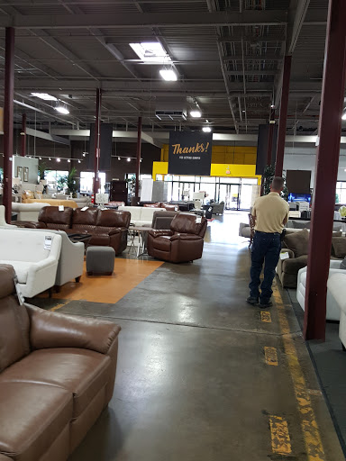 Furniture Store «The Dump Furniture Outlet», reviews and photos, 1800 East Dr, Oaks, PA 19456, USA