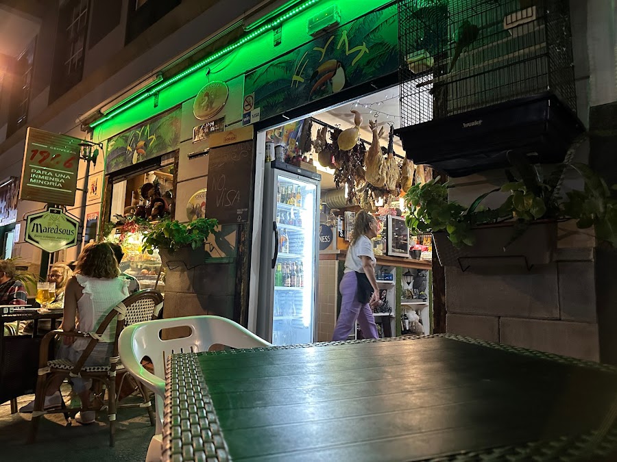 F & M Café