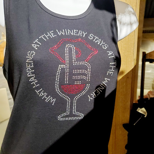 Winery «Amber Falls Winery and Cellars», reviews and photos, 794 Ridgetop Rd, Hampshire, TN 38461, USA