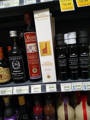 Grocery Store «The Fresh Market», reviews and photos, 8208-18 Germantown Ave, Philadelphia, PA 19118, USA