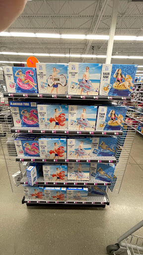 Variety Store «Five Below», reviews and photos, 13401 Shelbyville Rd, Louisville, KY 40243, USA