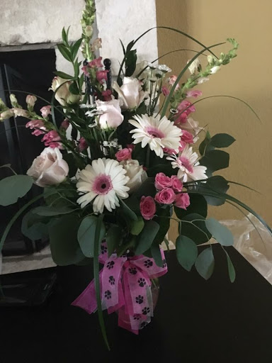 Florist «Blumen Meisters Flower Market», reviews and photos, 111 S Union Ave, New Braunfels, TX 78130, USA