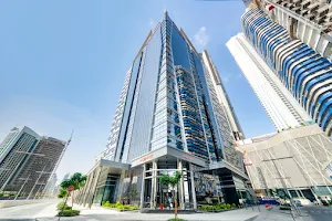 Mövenpick Hotel Apartments Downtown Dubai image