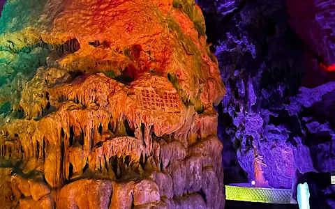 Shanjuan Cave image