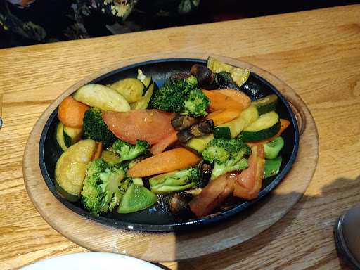 Shopping Mall «Walnut Hill Shopping Center», reviews and photos, 16529 S Frederick Ave, Gaithersburg, MD 20877, USA