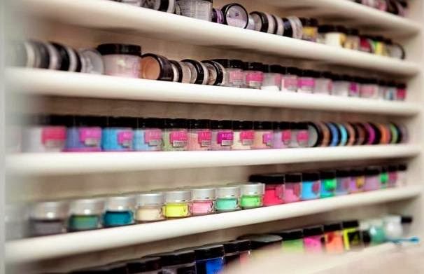 LaDawna's Hair & Nail Artistry 93245