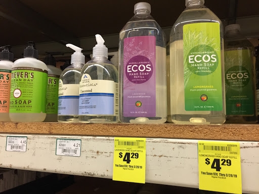 Grocery Store «Town & Country Foods», reviews and photos, 219 N 19th Ave, Bozeman, MT 59718, USA