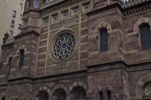 Central Synagogue image