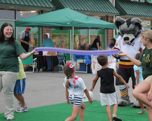 Pet Supply Store «Pet Supplies Plus», reviews and photos, 180 N Randall Rd, North Aurora, IL 60542, USA