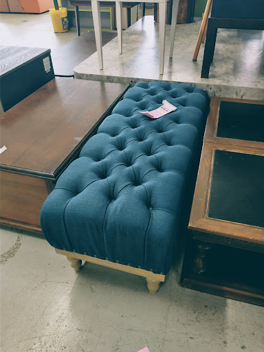 Non-Profit Organization «Habitat for Humanity ReStore Chicago», reviews and photos