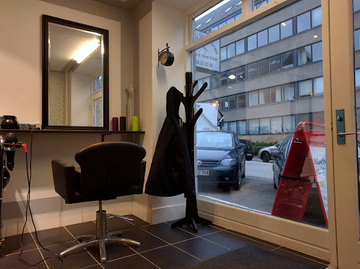 Frisør Salon Du Charme in Copenhagen, København