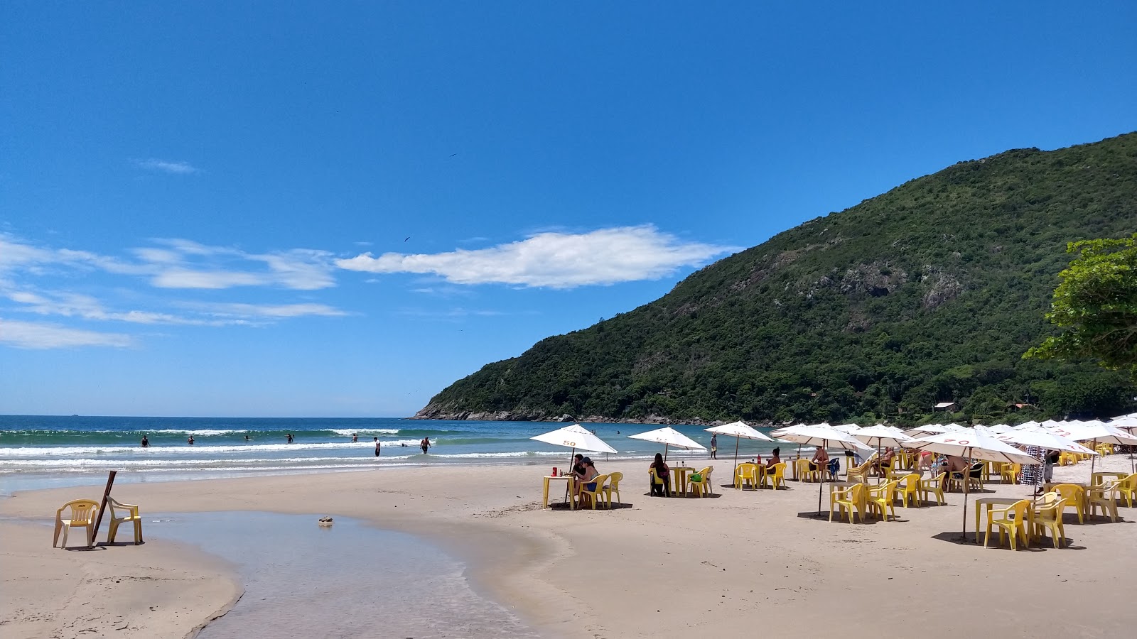 Valokuva Praia do Matadeiroista. pinnalla turkoosi puhdas vesi:n kanssa