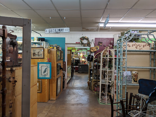 Wall St. Antiques of Midland