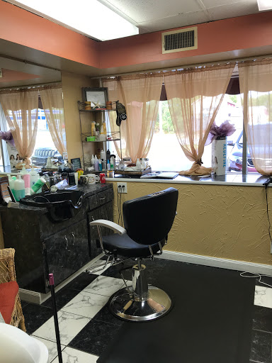 Beauty Salon «Wattles Park Hair Salon», reviews and photos, 1402 Michigan Avenue, Battle Creek, MI 49014, USA