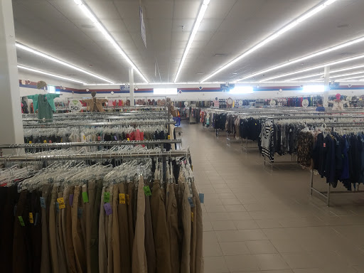 Thrift Store «Lake Hallie Goodwill Retail Store & Training Center», reviews and photos, 2759 S Prairie View Rd, Chippewa Falls, WI 54729, USA